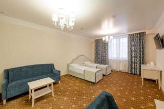 Гостиница Аквамарин Сургут Улучшенный двухместный номер с 1 кроватью или 2 отдельными кроватями-2